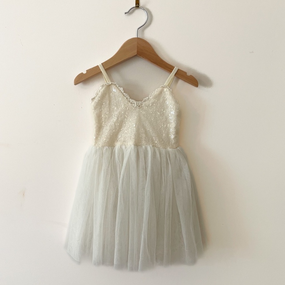 NICOLETTES COUTURE EUC Sequin Tulle Dress w/ Hand Crochet Detailing